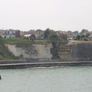 Spring Tide Cliff Top Glamping Pod With Direct Sea Views Villa Birchington-on-Sea Exterior photo