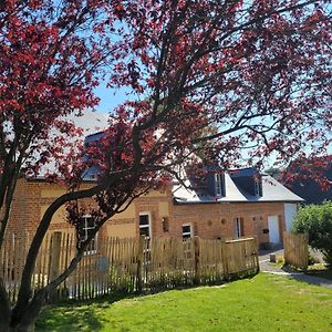 Les Fabulettes Bed & Breakfast Auffay Exterior photo