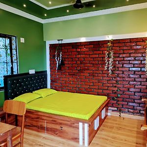 Luxury Stay At Pravuprasad Homestay Near Bhubaneswar Airport And Railway Station Exterior photo