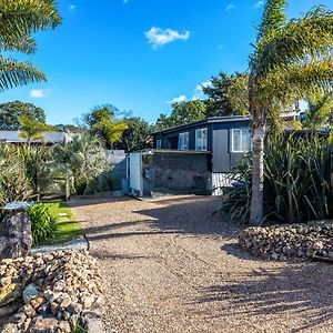 Welcome Cottage - Stay Waiheke Oneroa Exterior photo