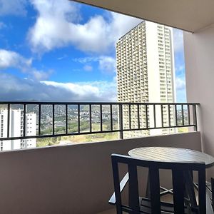 Royal Kuhio 1604 - Spacious Studio With Stunning Mountain Views In The Heart Of Waikiki! Villa Honolulu Exterior photo