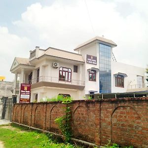 Shree Nanda Paying Guest House Varanasi Exterior photo