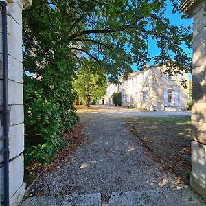 Domaine De Belisle Bed & Breakfast Magnac-sur-Touvre Exterior photo