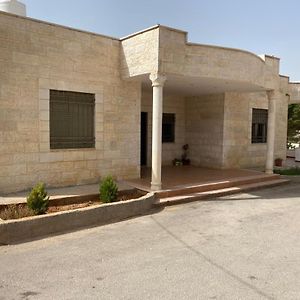 Full Furnitured House بيت مفروش للأيجار Villa Suf Exterior photo