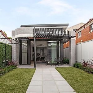 Custom-Built Designer Indoor-Outdoor Urban Oasis Villa Melbourne Exterior photo