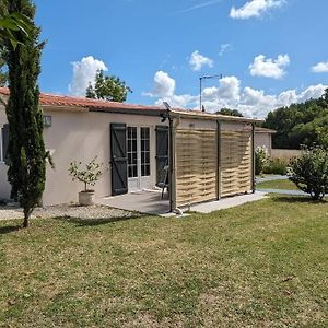 Gite Maison A Montendre Villa Exterior photo