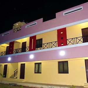 Kumbakonam Inn Hotels - Kumbakonam Inn Stay Exterior photo