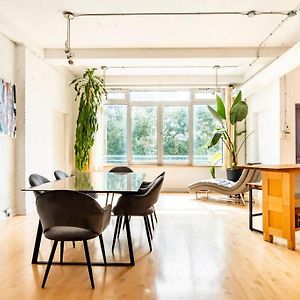 Mileend - Huge Bright & Modern Loft Suite - Kingbed Montreal Exterior photo