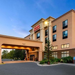 Hampton Inn & Suites Fairbanks Exterior photo