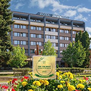 Hotel Complex Jitomir Montana Exterior photo