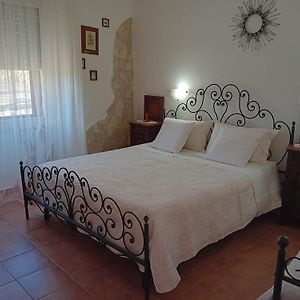 Belli Come Il Sole Bed & Breakfast Serri Exterior photo