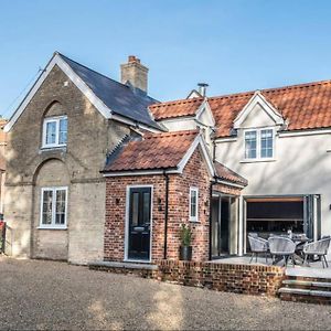 The Lodge, Saxmundham Exterior photo