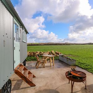 Lower Trewern Shepherds Hut Villa Penzance Exterior photo