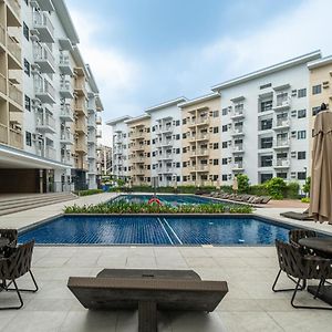 Resort-Style Condo In Quezon City With Free Parking, Netflix And Smartlock Manila Exterior photo