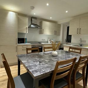 Modern Flat 5 Min From Wembley Stadium 30 Min From London Apartment Exterior photo