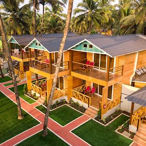 The O2H Agonda Beach Resort Exterior photo