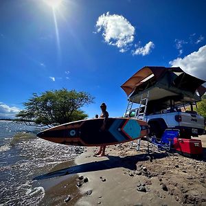 Embark On A Journey Through Maui With Aloha Glamp'S Jeep And Rooftop Tent Allows You To Discover Diverse Campgrounds, Unveiling The Island'S Beauty From Unique Perspectives Each Day Paia Exterior photo