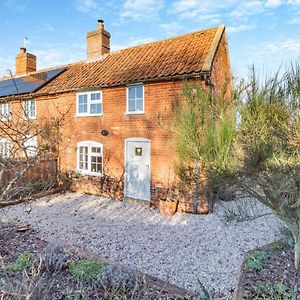 Valentine Cottage Snape  Exterior photo