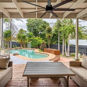 'The Moondah Manor' A Poolside Family Retreat Villa Melbourne Exterior photo