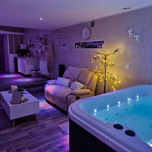 Chambres D'Hotes Avec Jacuzzi Privatif Westrehem Exterior photo