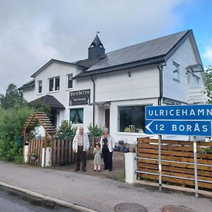 Stop At The Cross Bed & Breakfast Boras Exterior photo