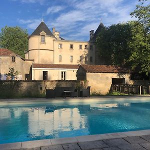 Chateau De La Mothe Bed & Breakfast Saint-Sulpice-en-Pareds Exterior photo