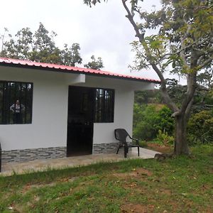 Tranquilidad En El Campo Villa Falan Exterior photo