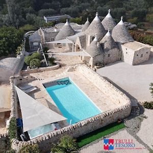 Trulli Tesoro Bed & Breakfast Cisternino Exterior photo