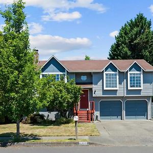 Private Level Of The House With Spa Apartment Gresham Exterior photo