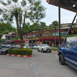 Cozy Japanese Wood Style. Brand New Apartment Pathum Thani Exterior photo