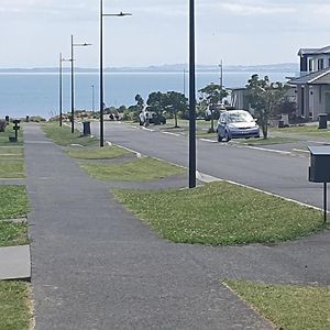 Clarks Beach Getaway Apartment Exterior photo