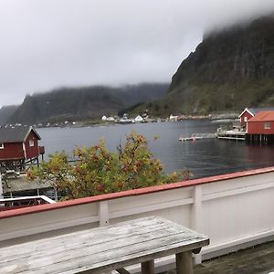 Buodden Rorbuer - Fisherman Cabins Sorvagen Exterior photo