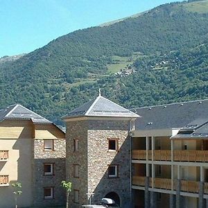 Appartement Étoilé: Résidence Agréable en Haute-Garonne Bagneres-de-Luchon Exterior photo