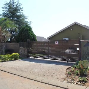 Lapeng La Heso Guest Hotel Mogwase Exterior photo