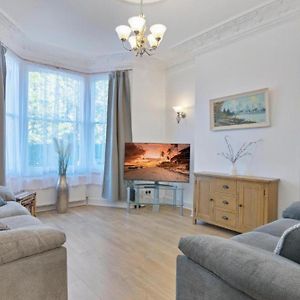 Onsitestays: Tranquil Wimbledon 2BR with Garden London Exterior photo