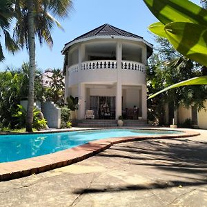 Diani Hideaway Beach Villa Galu Exterior photo