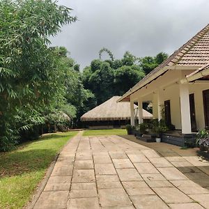 Bamboo Grove Bed & Breakfast Mananthavady Exterior photo
