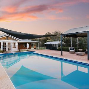 'Wilpine' Poolside Country Luxury Near Town Villa Mudgee Exterior photo