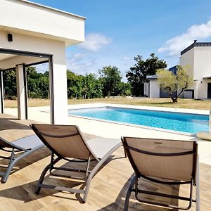 Le Gite City Haut De Gamme, Jardin, Piscine Villa Gabriac  Exterior photo