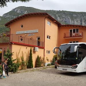 Pensiune Safrane Hotel Baile Herculane Exterior photo