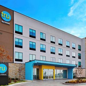 Tru By Hilton Terrell Hotel Exterior photo