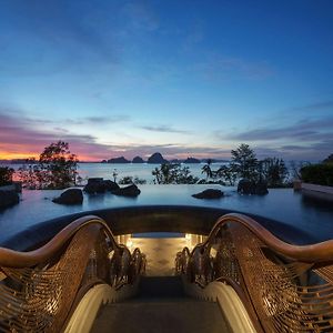 Banyan Tree Krabi Hotel Tub Kaek Beach Exterior photo