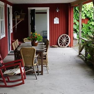 Lekanders Baer & Boende Bed & Breakfast Tyfta Exterior photo