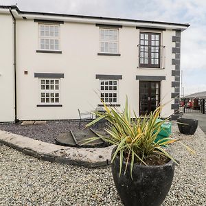 Whistle Stop Apartment Porthmadog Exterior photo