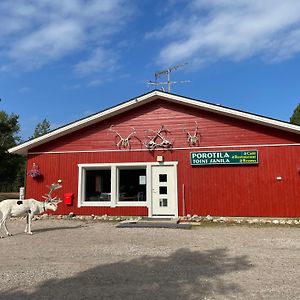 Porotila Toini Sanila Hotel Sevettijarvi Exterior photo