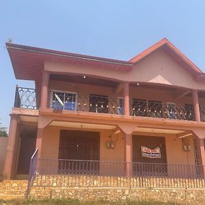 Shirley'S Corner Apartment Kumasi Exterior photo