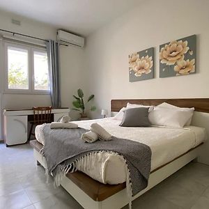 Bright And Spacious Double Room, Shared Bathroom Saint Julian's Exterior photo