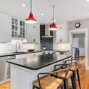 Historic Downtown Townhouse Beautiful Kitchen Parking Villa Newburyport Exterior photo