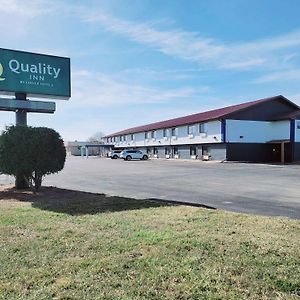 Quality Inn New London Exterior photo