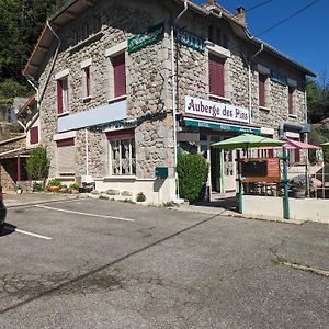 Auberge Des Pins Hotel Aubenas Exterior photo